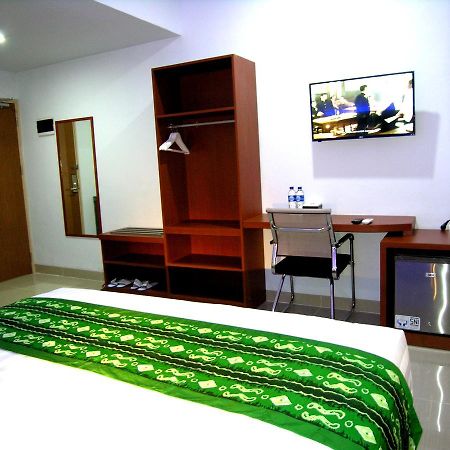 Hotel Delima Banjarmasin (South Kalimantan) Exterior foto
