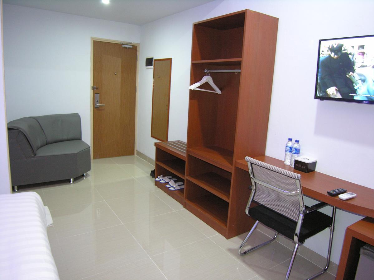 Hotel Delima Banjarmasin (South Kalimantan) Exterior foto