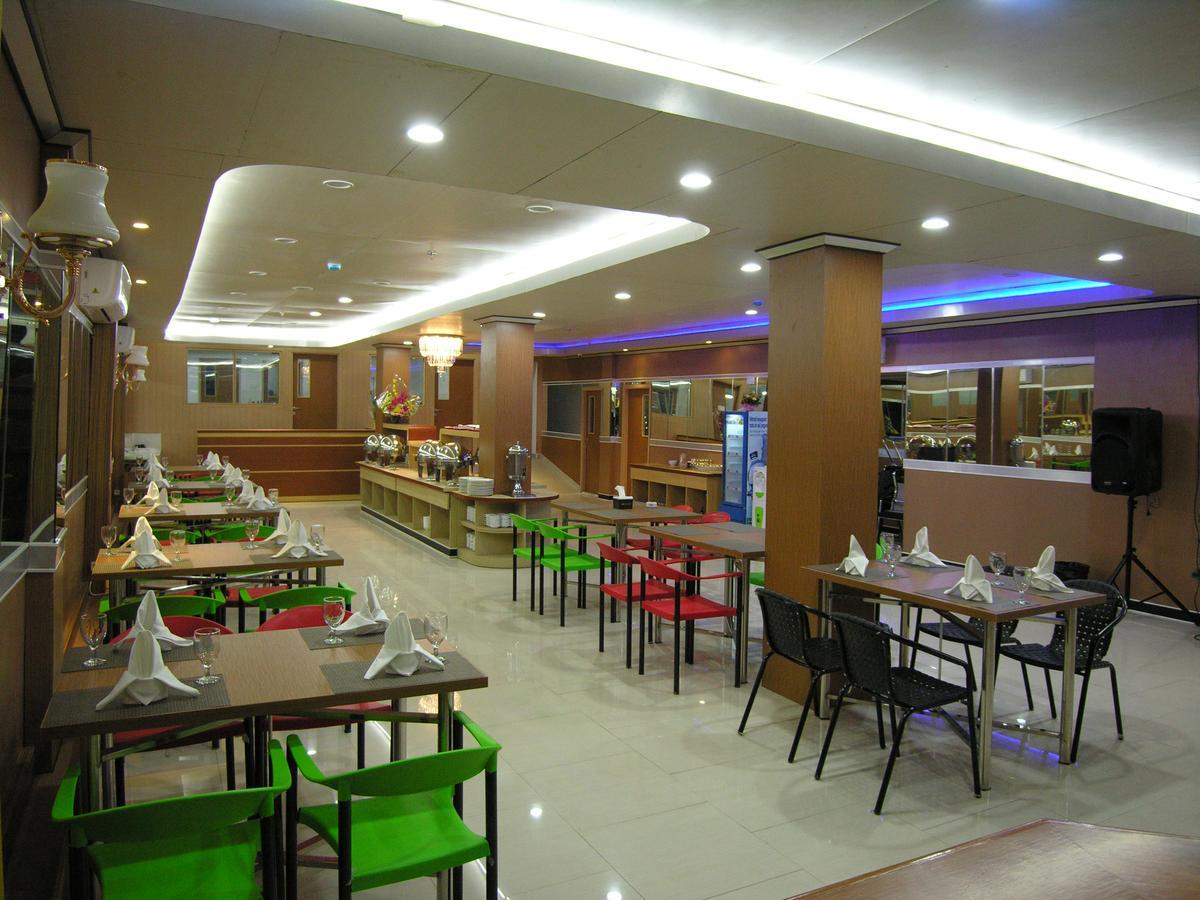 Hotel Delima Banjarmasin (South Kalimantan) Exterior foto